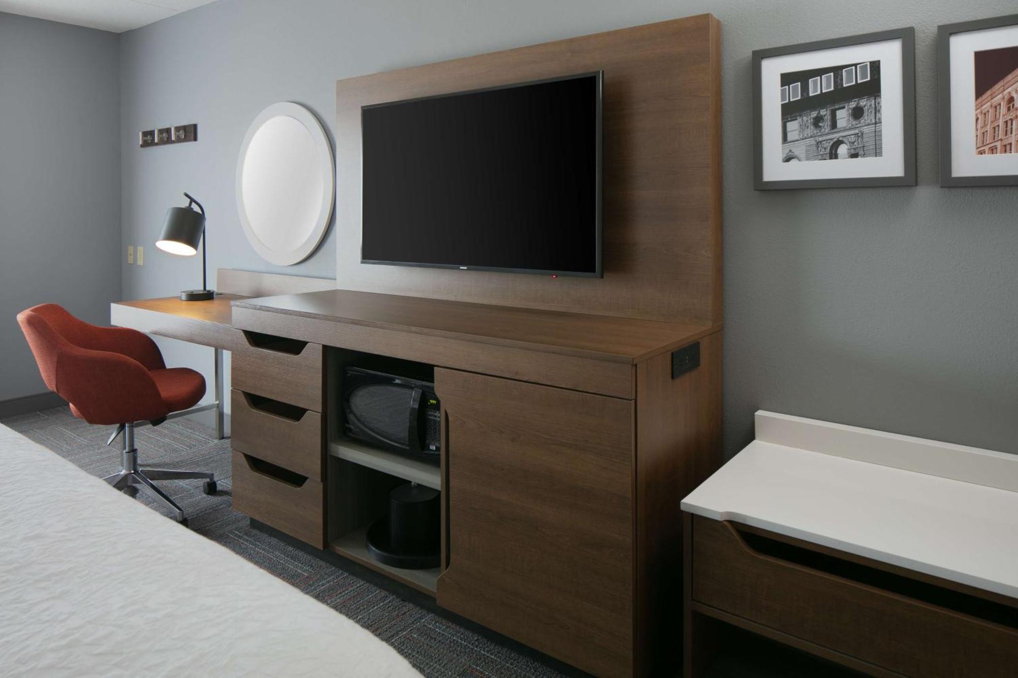 Hampton Inn Dubuque Exteriör bild
