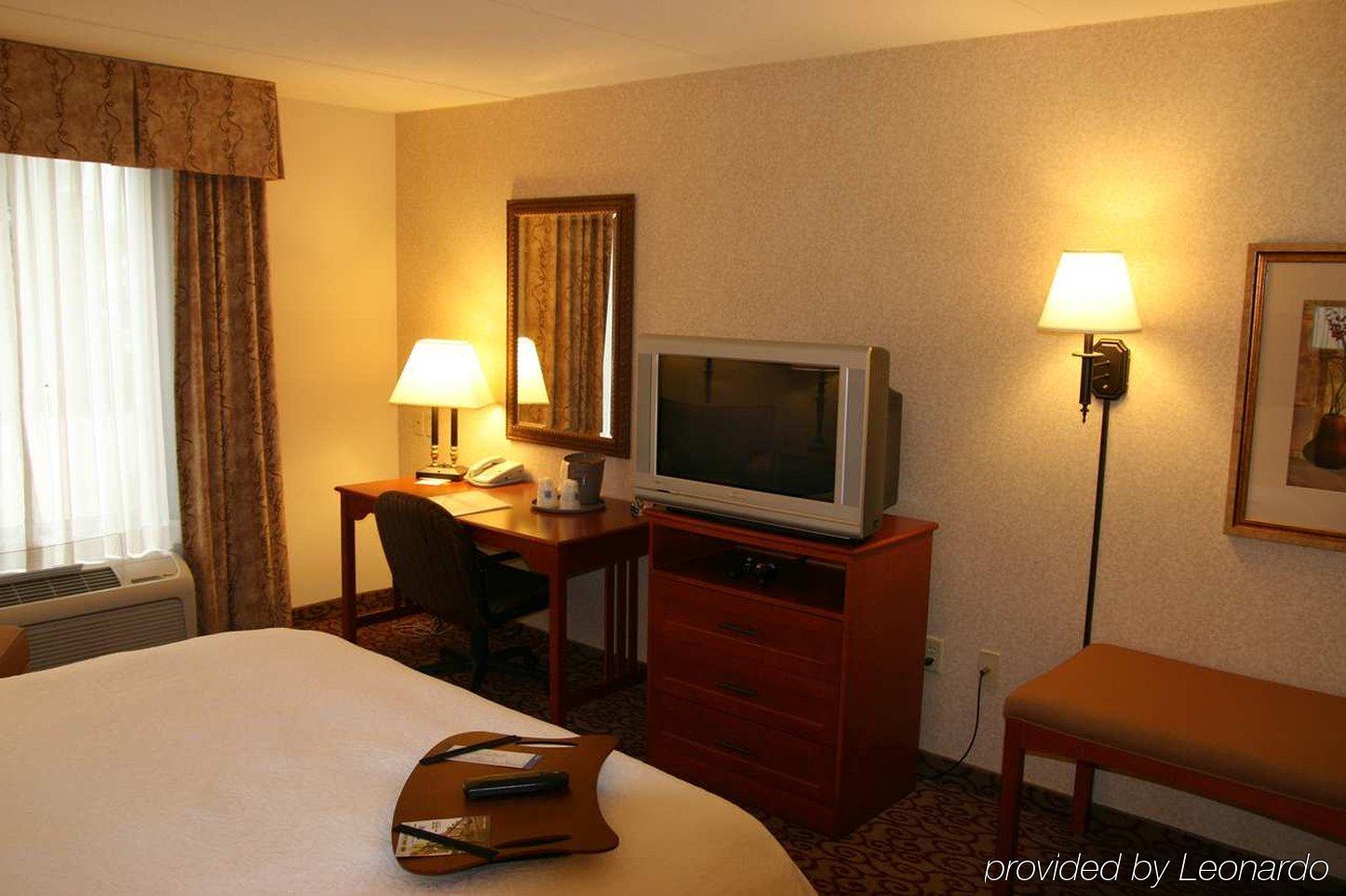 Hampton Inn Dubuque Rum bild