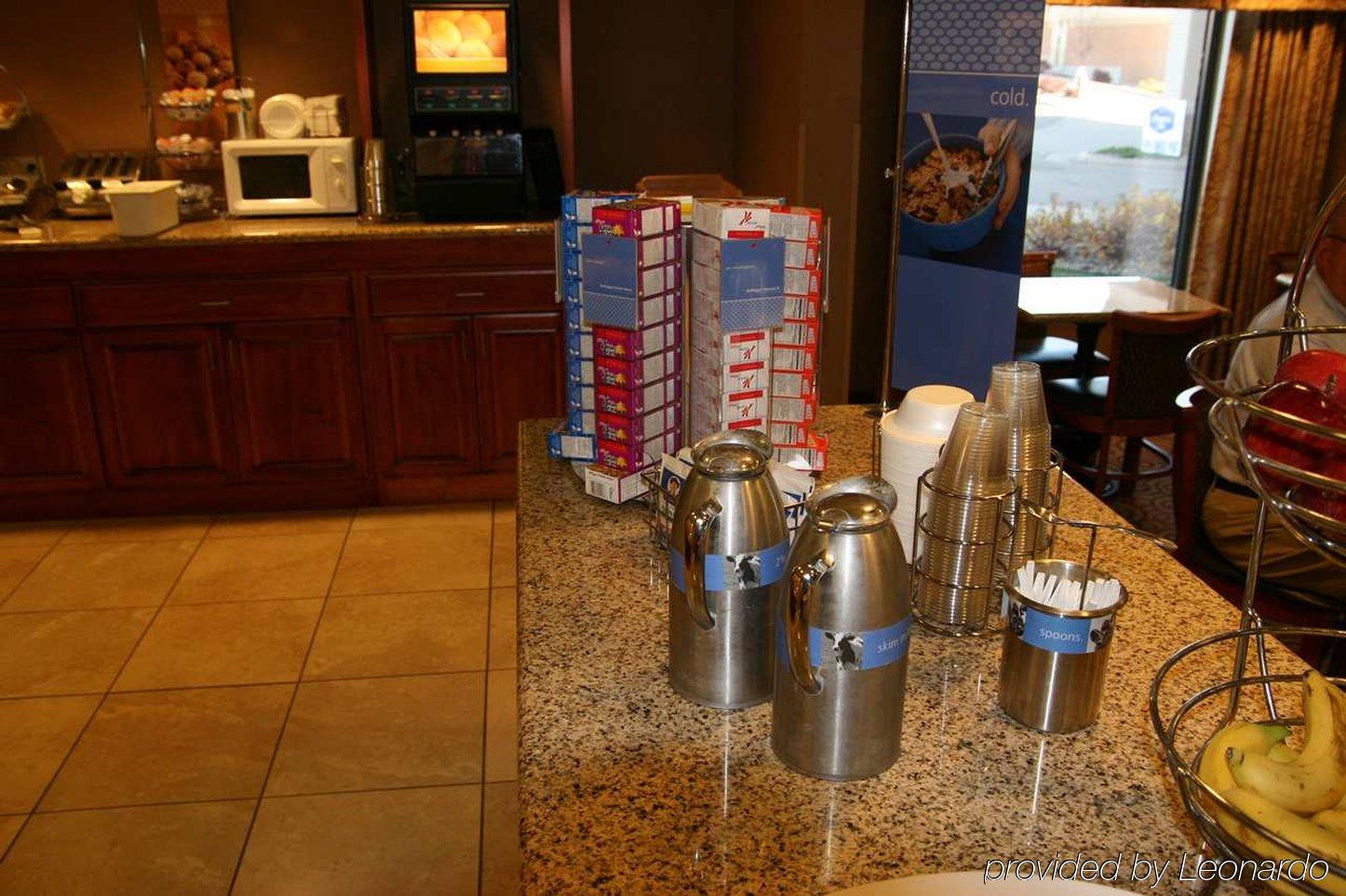 Hampton Inn Dubuque Restaurang bild